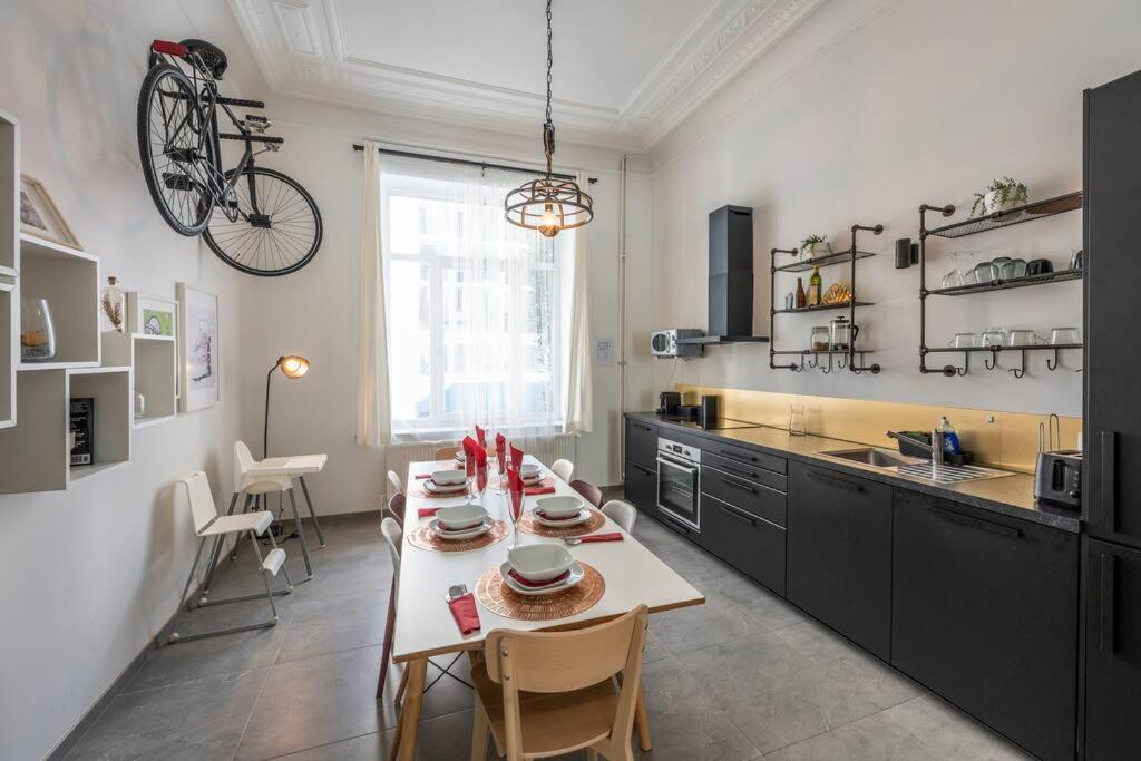 Superb 3 Bedroom & 3 Bathroom Duplex In Brussels City Centre エクステリア 写真